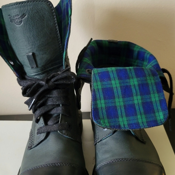 Dr Martens Green And Navy Blue. Leather Boots Woman's 10 or Men's 8.5 - Picture 7 of 13